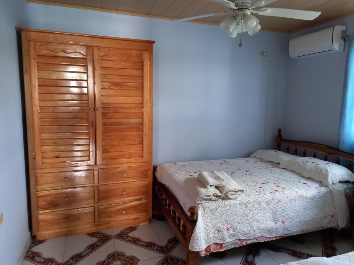 فيلا Urania House بوكاس تاون المظهر الخارجي الصورة
